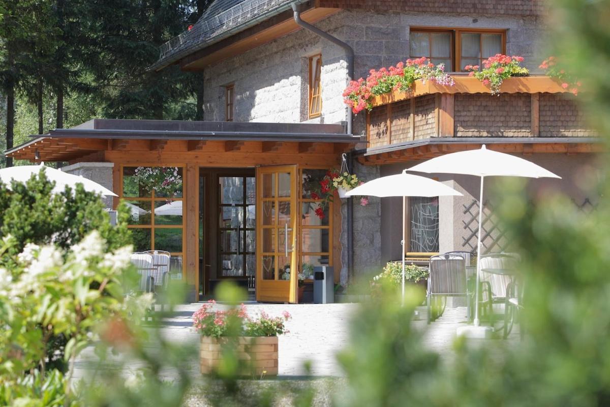 Schwarzwald Lodge Inselklause Schönwalde Exterior foto